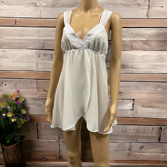 Anthropologie Flora Nikrooz Chemise Lingerie Ivory Embroidered Sequin Neckline M - Picture 6 of 12